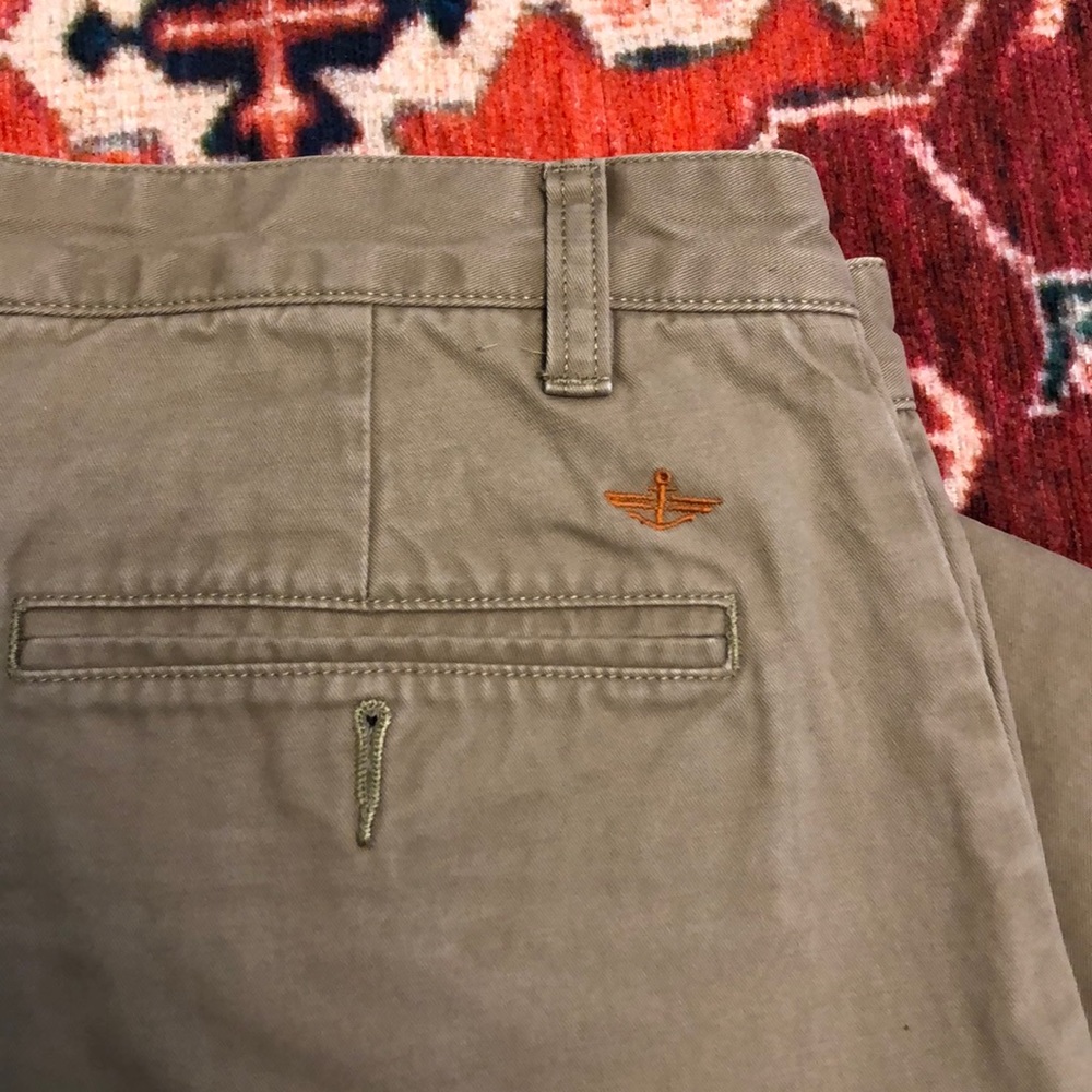 Dockers khaki flat front pants for men 32x32